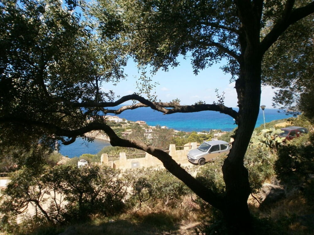 Villa photo 3
