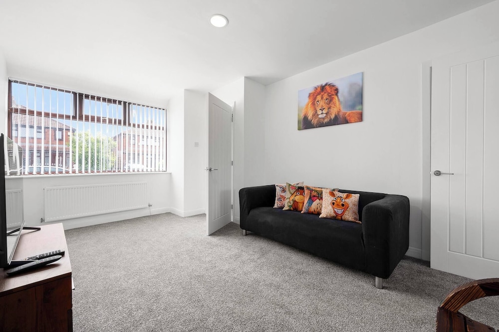 House, 2 Bedrooms