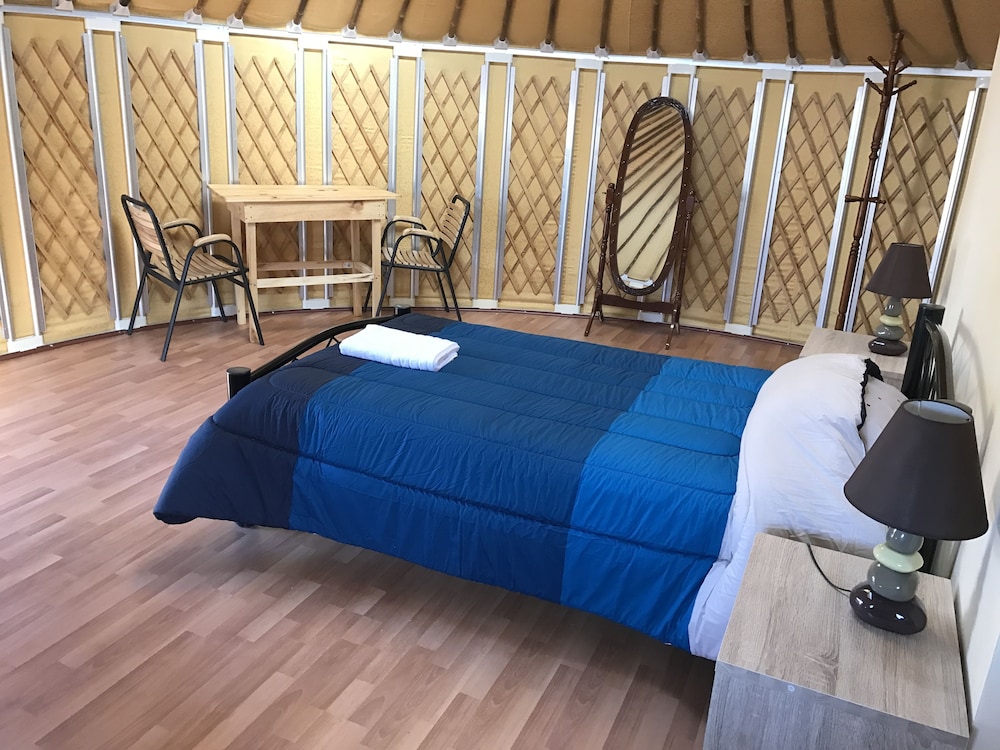 Bungalow, 3 Twin Beds photo 1