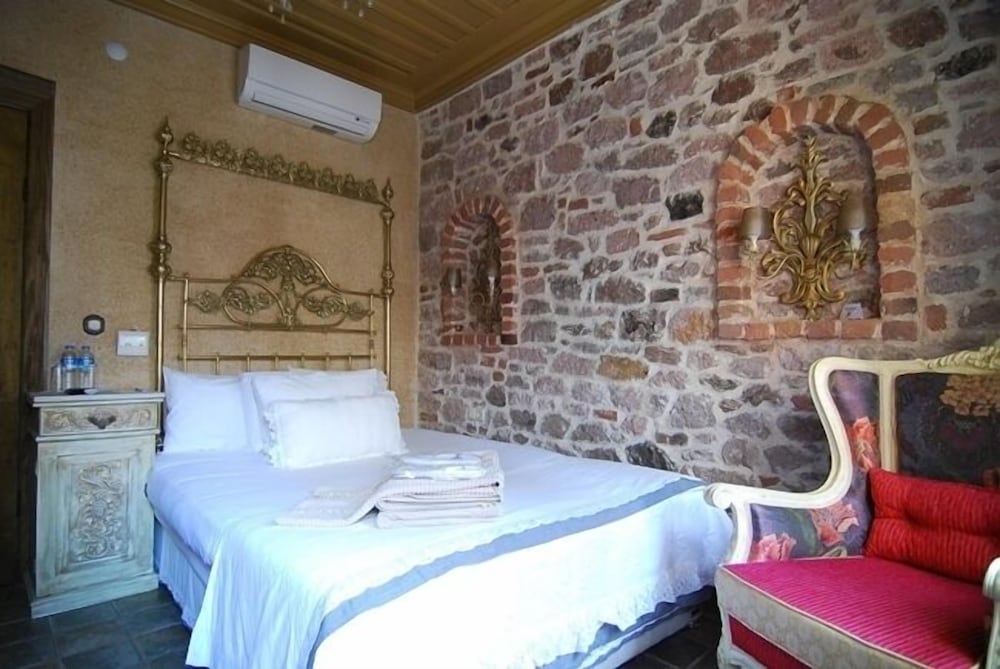 Standard Double or Twin Room photo 1