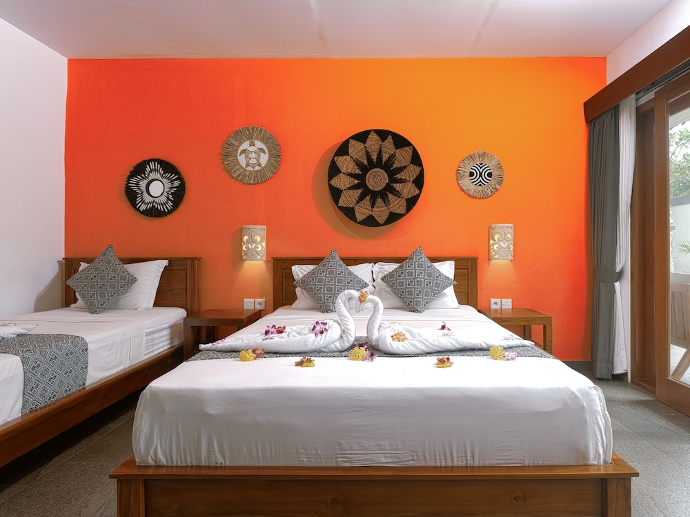 Deluxe Triple Room, Garden View photo 2