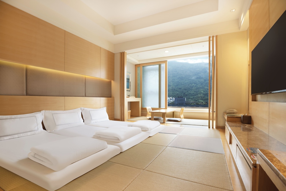 Family Triple Room, Non Smoking, Bathtub