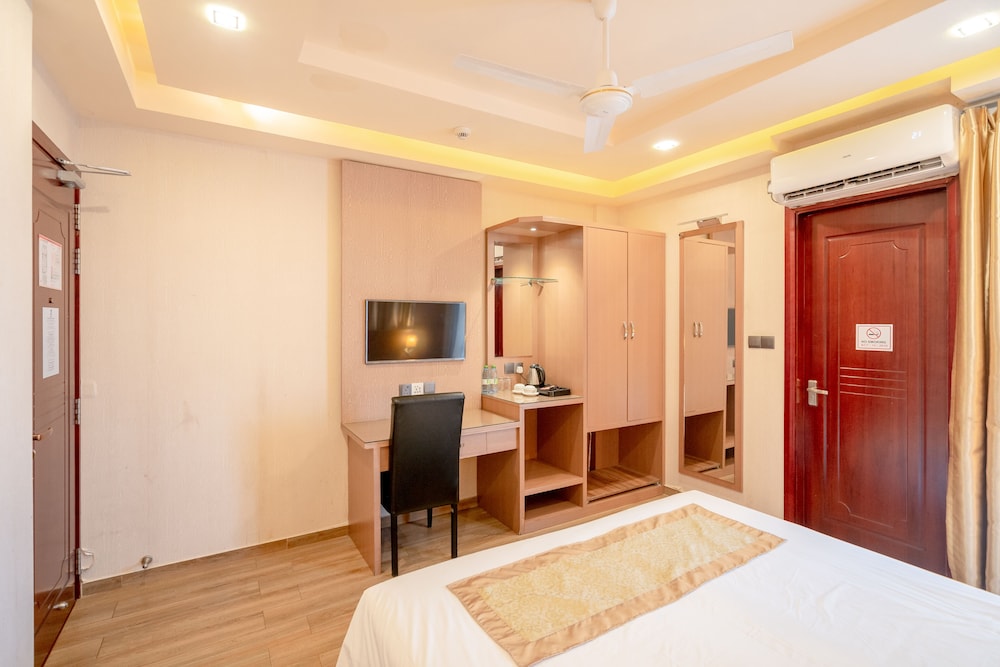 Deluxe Room Twin Bed photo 3