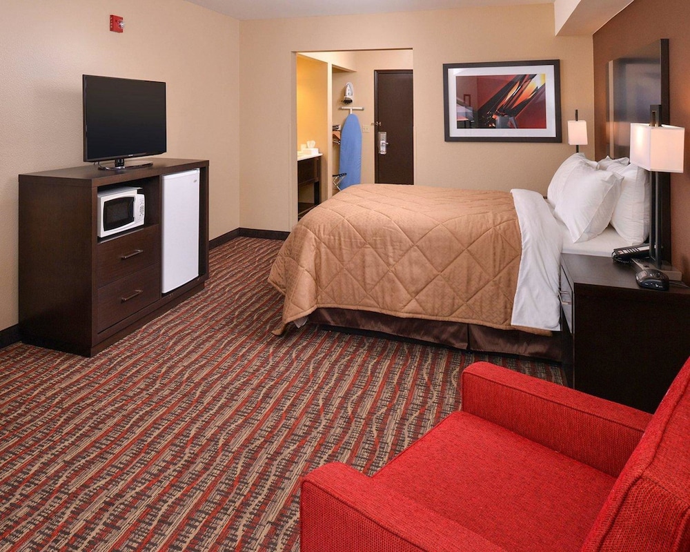 Room, 1 King Bed, Accessible, Non Smoking photo 2