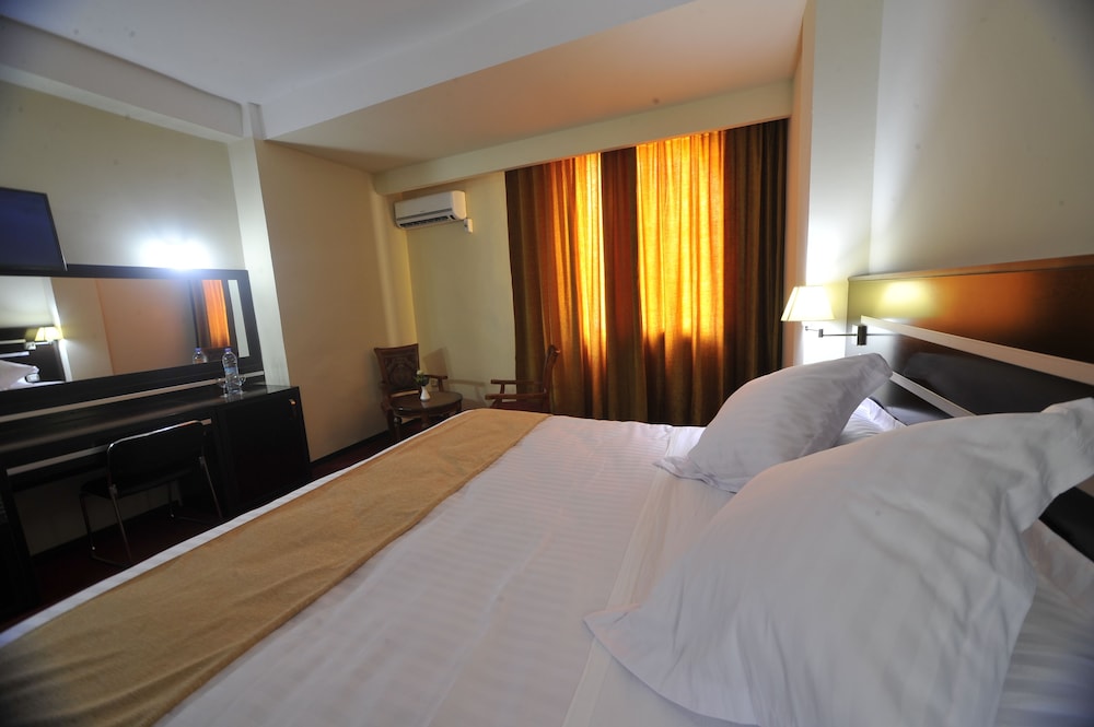 Classic Triple Room photo 1