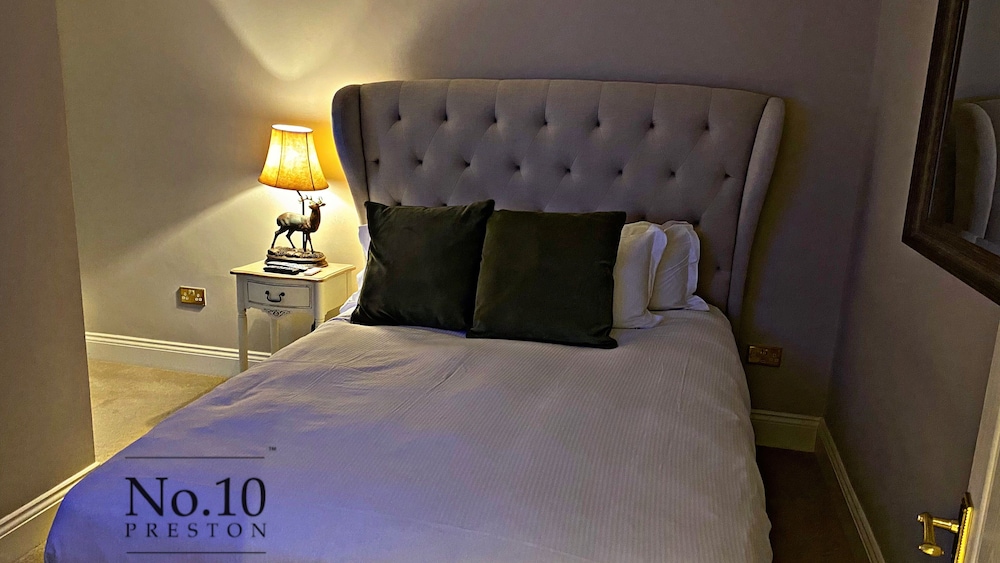 Apartment, 2 Bedrooms (The Hunt)