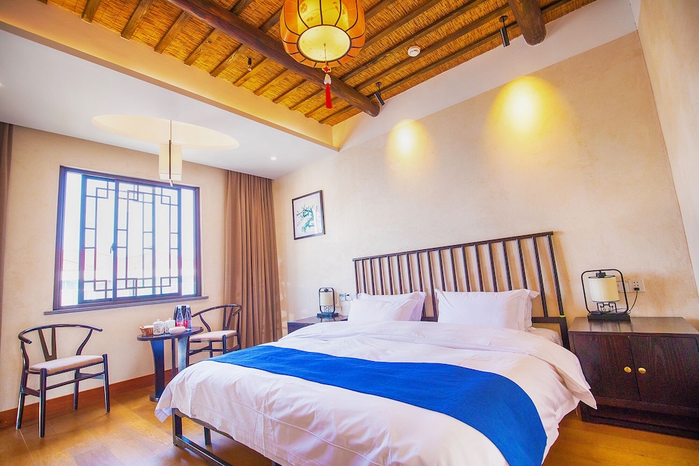 Standard Double Room, 1 King Bed photo 1