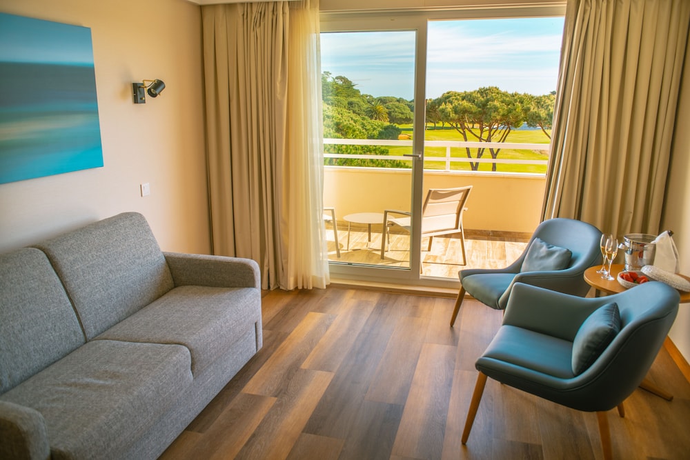 Suite, Balcony - Photo 3