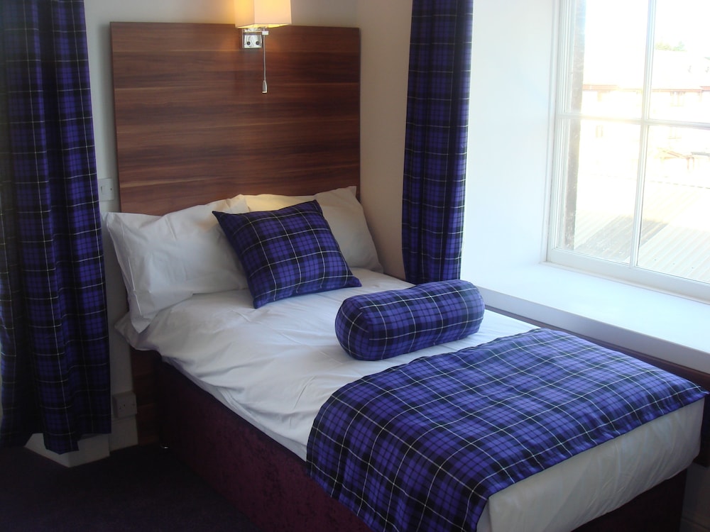 Deluxe Triple Room photo 2