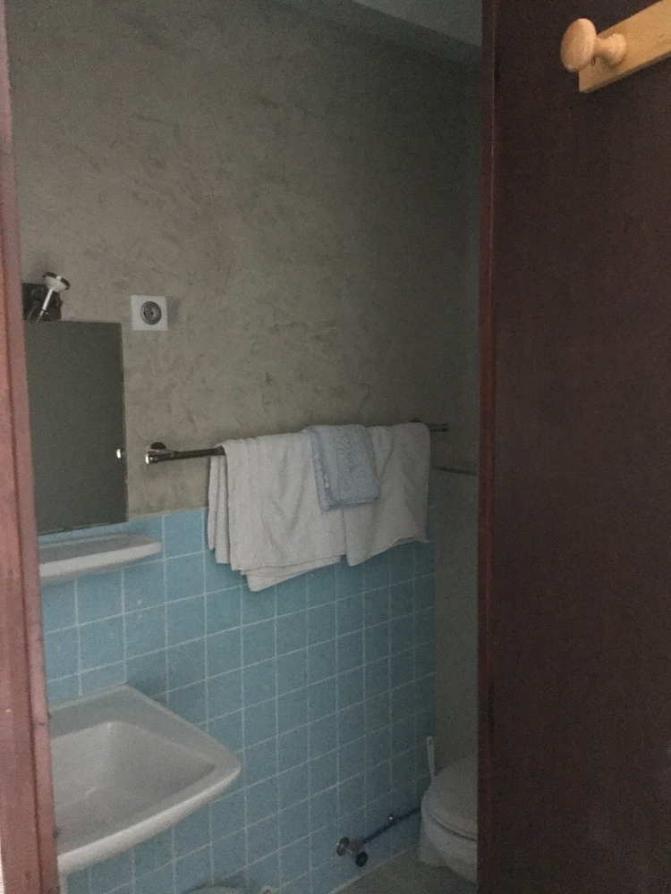 Double or Twin Room - Photo 4
