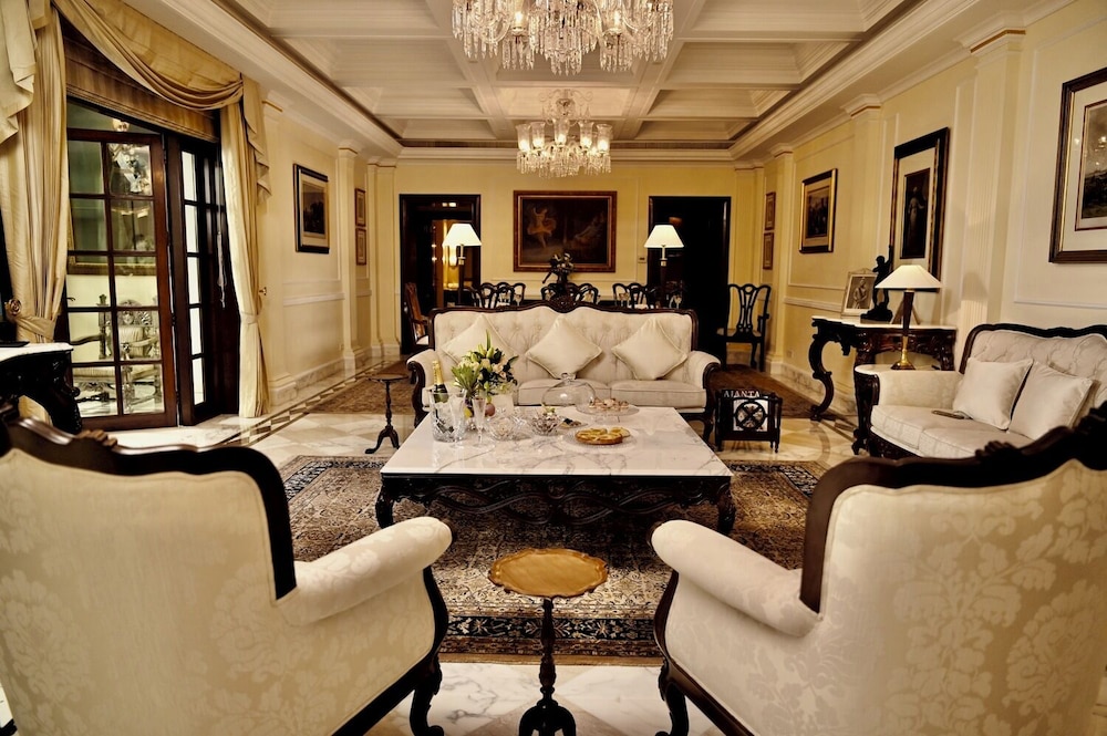 Suite (The Imperial)
