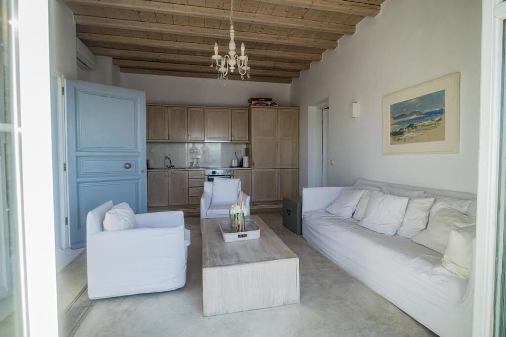 Deluxe Double Room - Photo 5