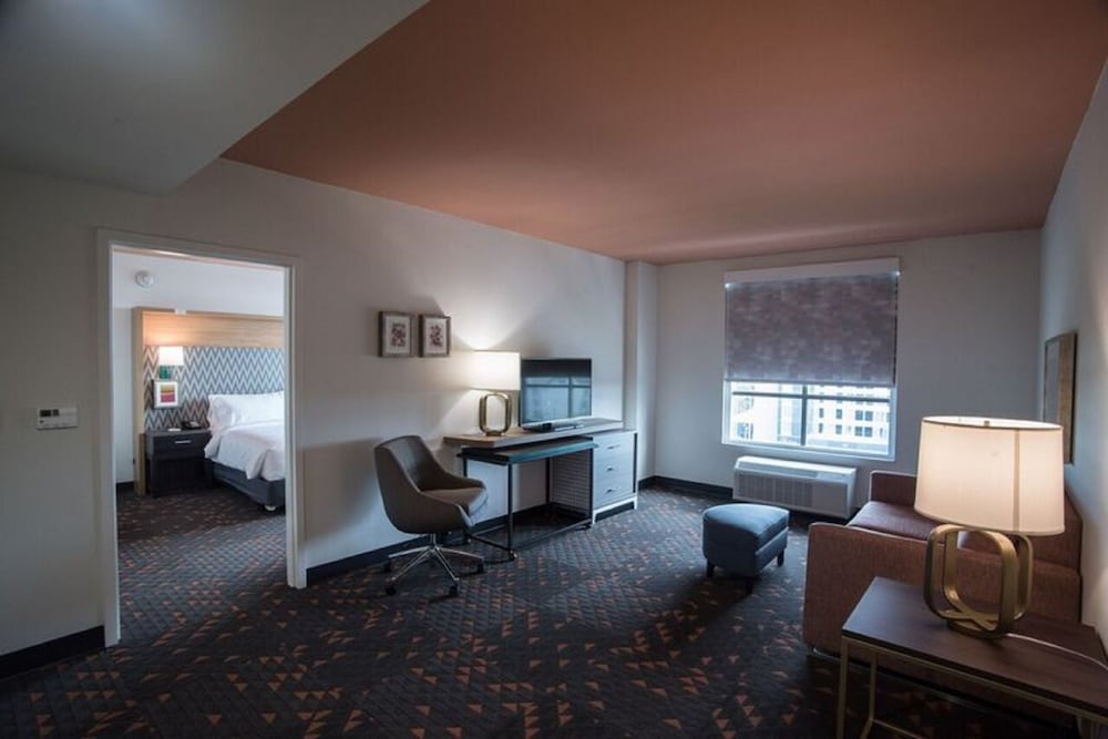 Suite, 1 Bedroom, Accessible (Communications) photo 1