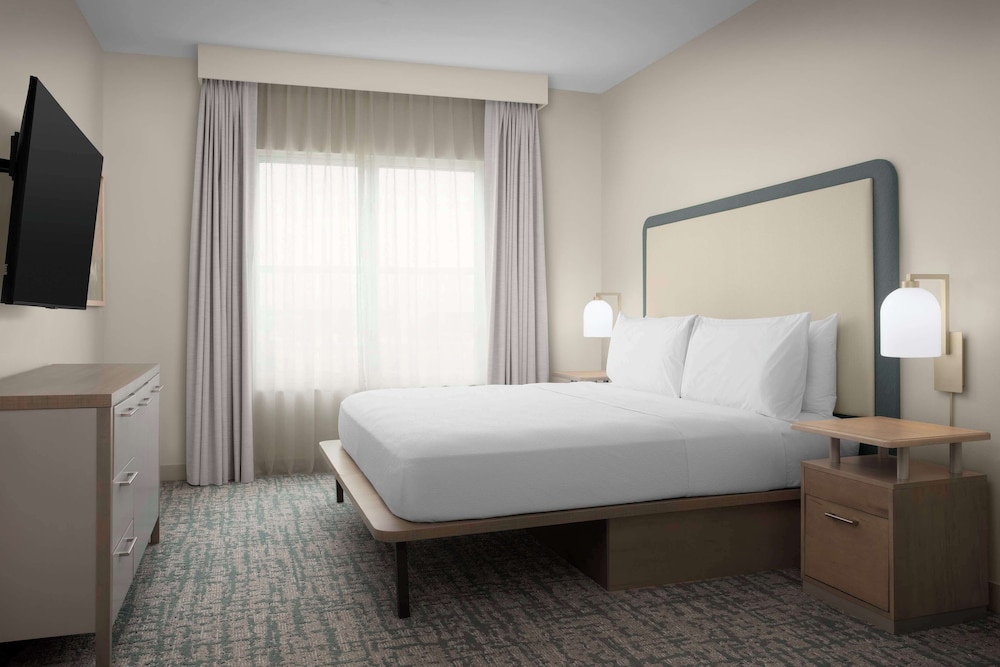 Suite, Accessible, Bathtub (Mobility & Hearing) photo 1