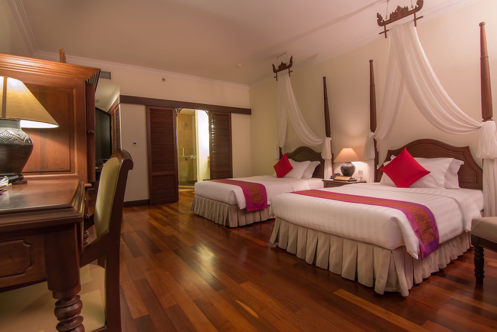 Double Room, Garden View - Free airport transfer photo 3