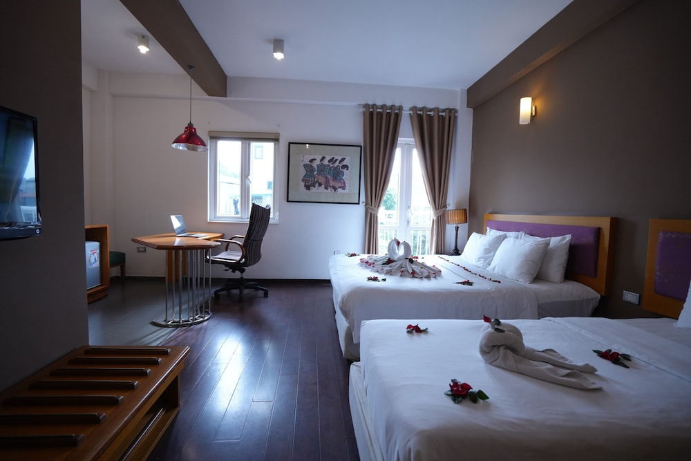 Senior Double or Twin Room, 1 Bedroom, Courtyard View