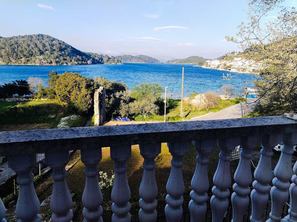Classic Apartment, Balcony, Sea View photo 1
