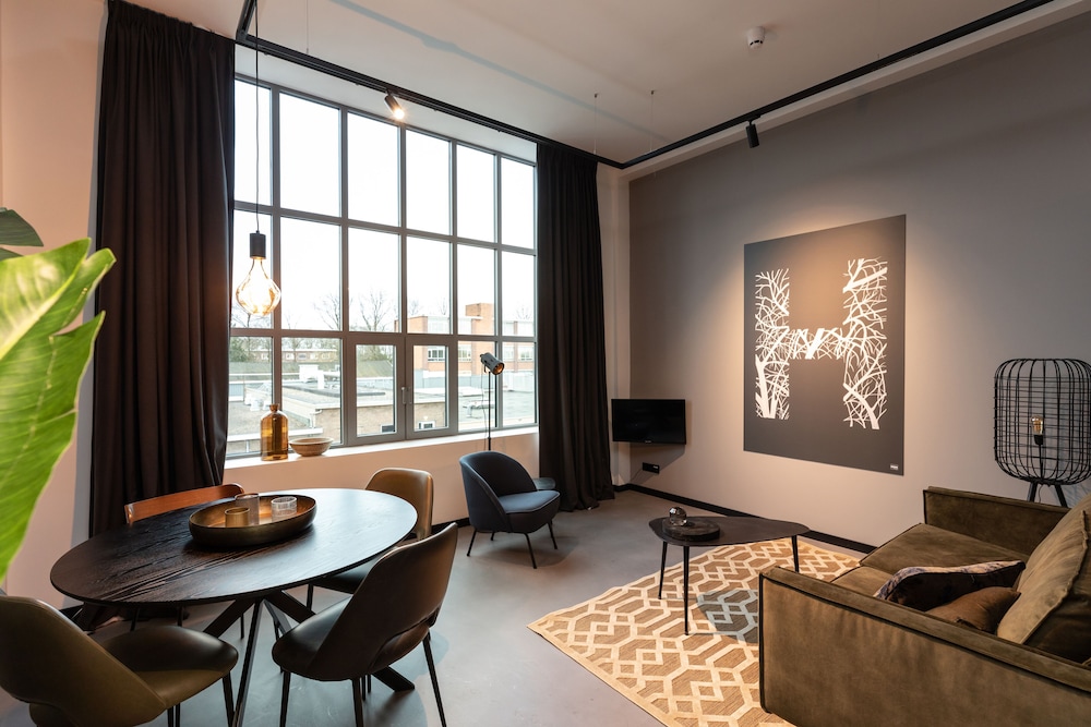 Business Studio