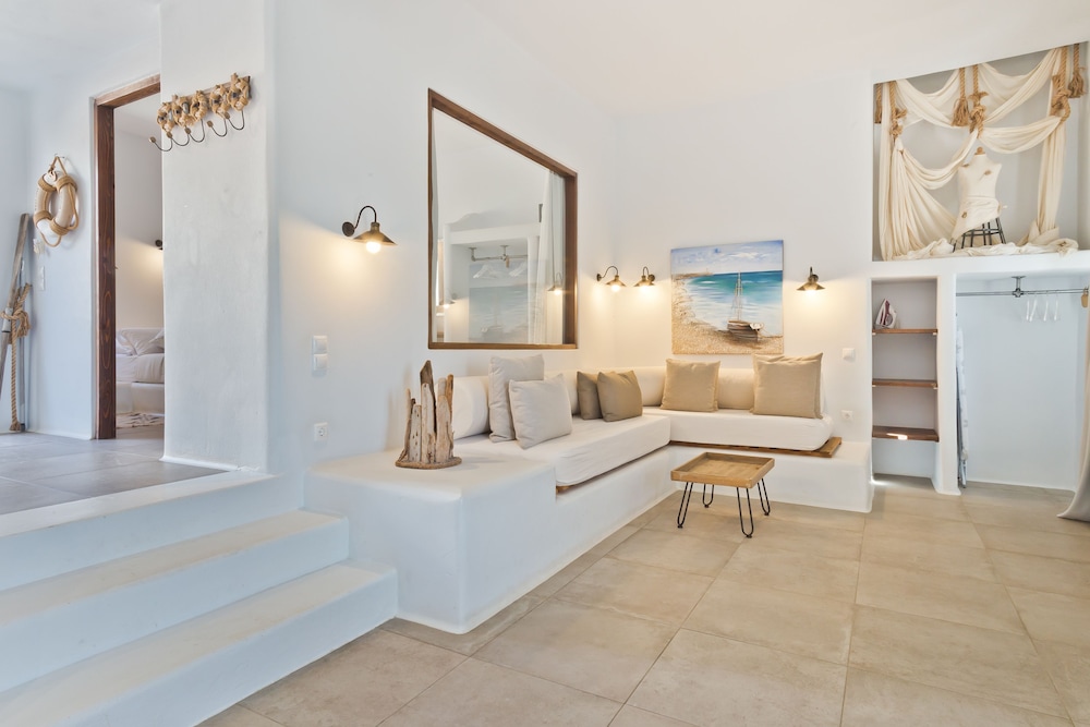 One Bedroom Bungalow with Sea View photo 2
