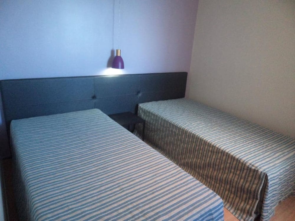 Apartment, 2 Bedrooms - Photo 2