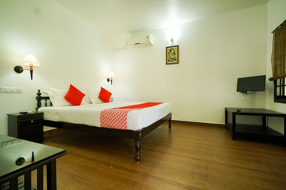 Double or Twin Room photo 3