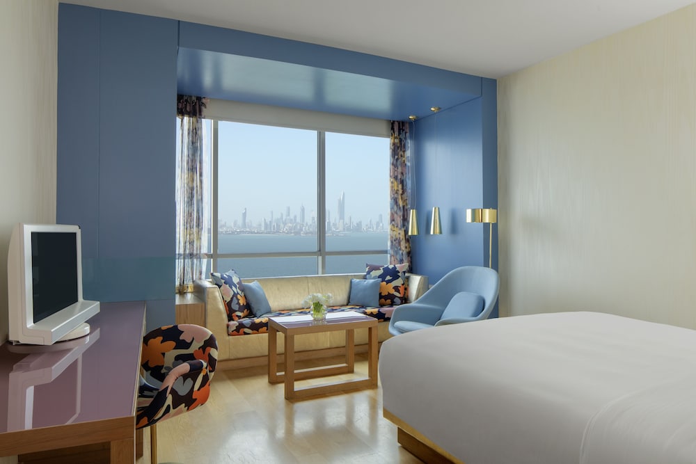 Deluxe Room Twin
