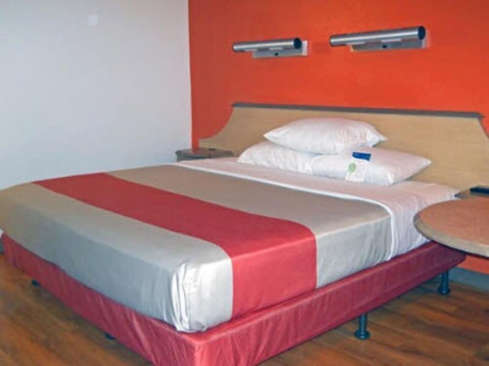 Standard Room, 1 Double Bed, Non Smoking photo 2