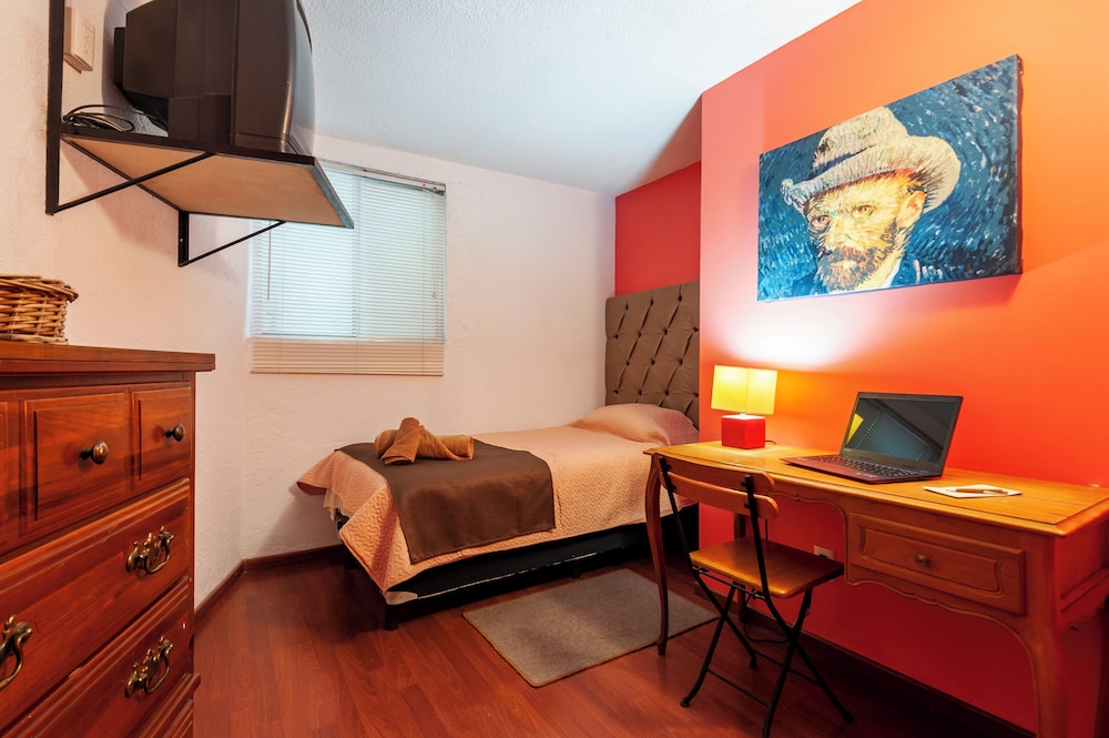 Classic Single Room