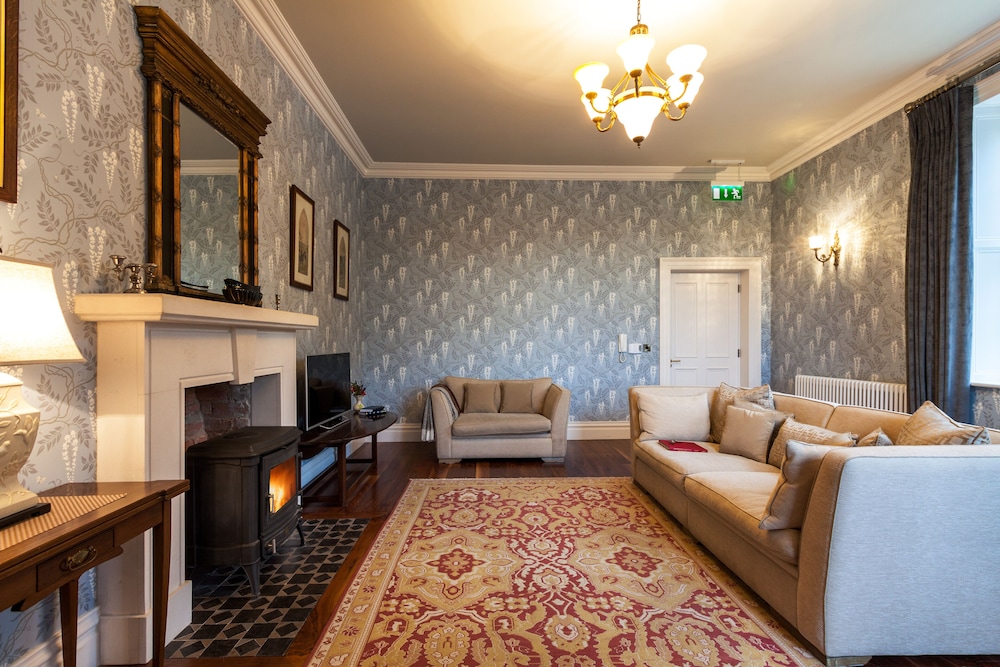 Suite, Private Bathroom (Furlong) photo 1