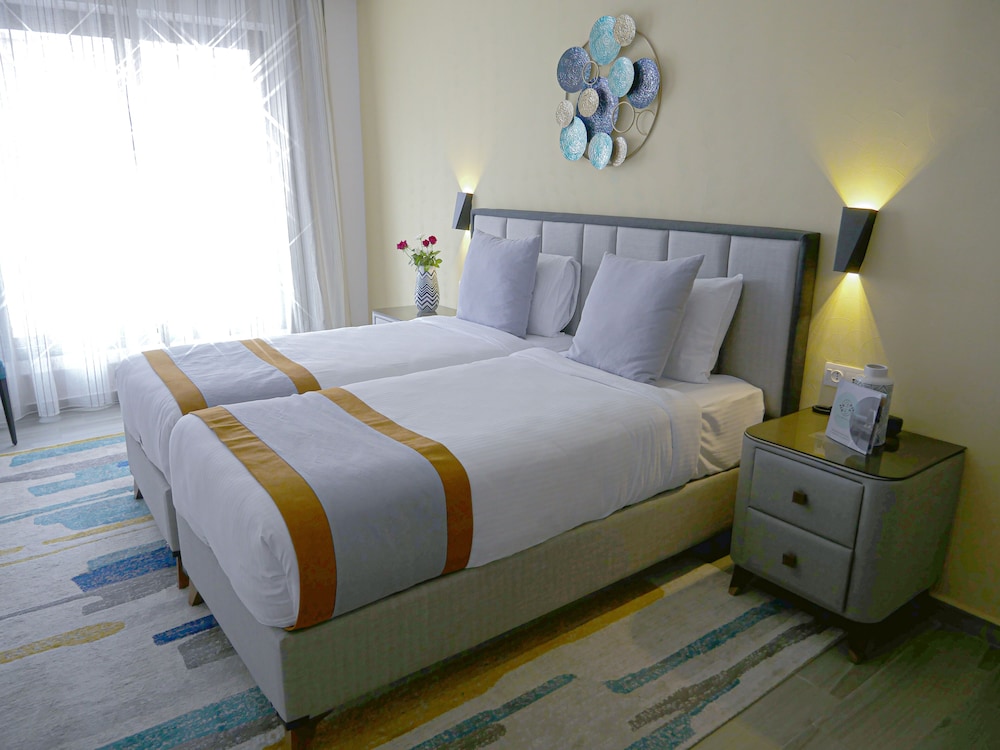 Premier Double or Twin Room - Photo 3