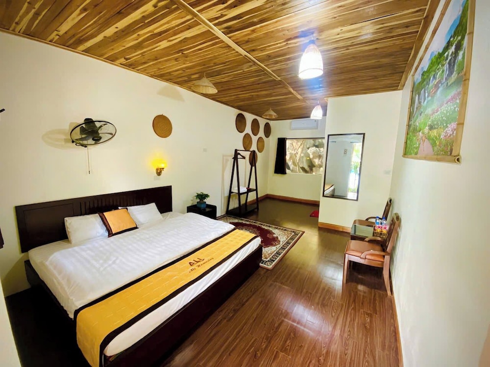 Deluxe Double Room Single Use, Mountain View photo 1