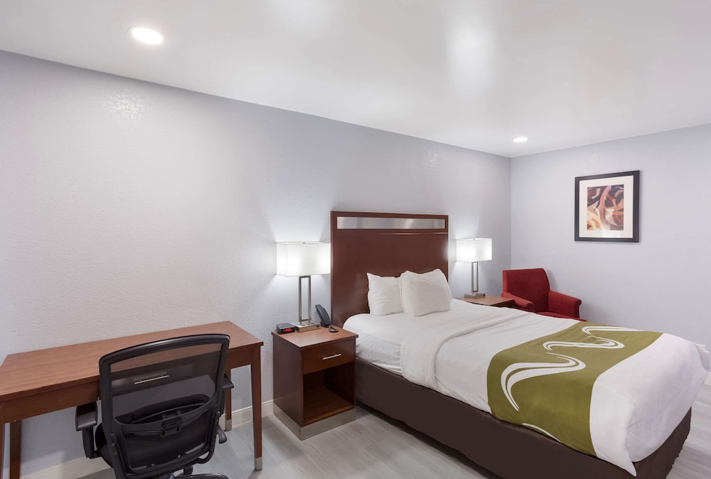 Room, 1 Queen Bed, Accessible, Non Smoking - Photo 1