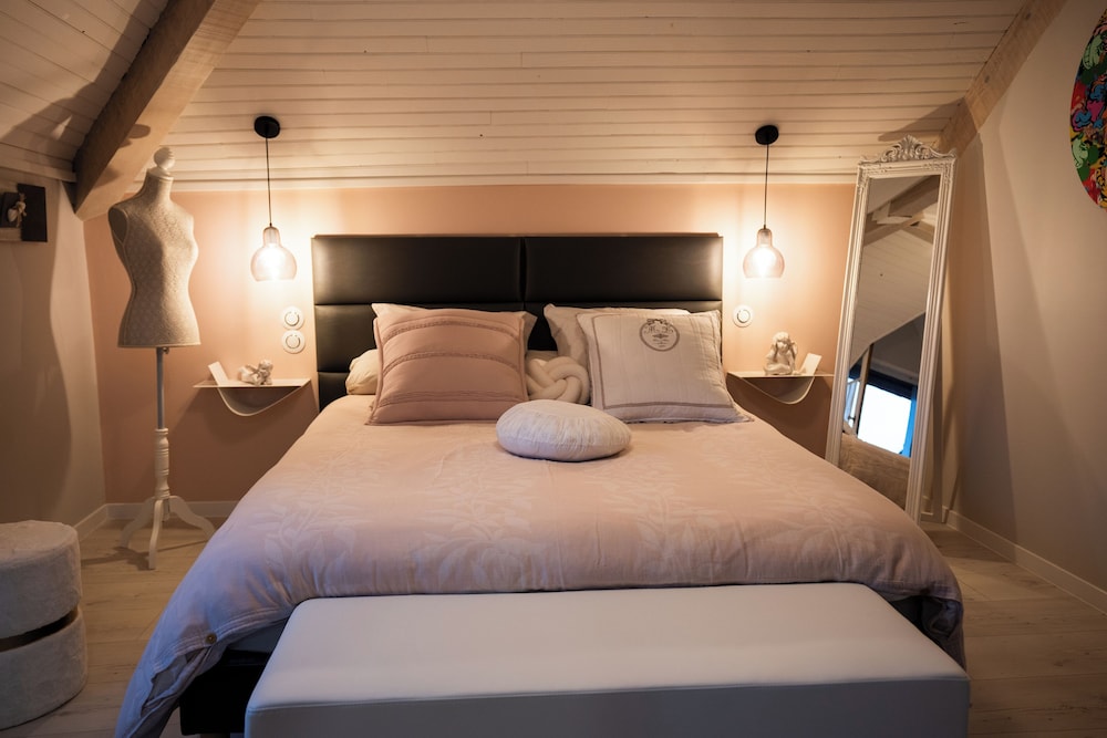 Superior Double Room, Non Smoking, Private Bathroom