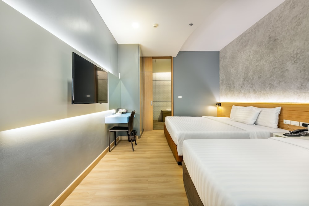 One Bedroom Suite photo 2