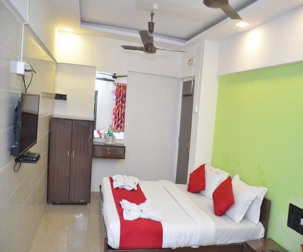 Deluxe Double Room, 1 Double Bed, Non Smoking - Photo 4