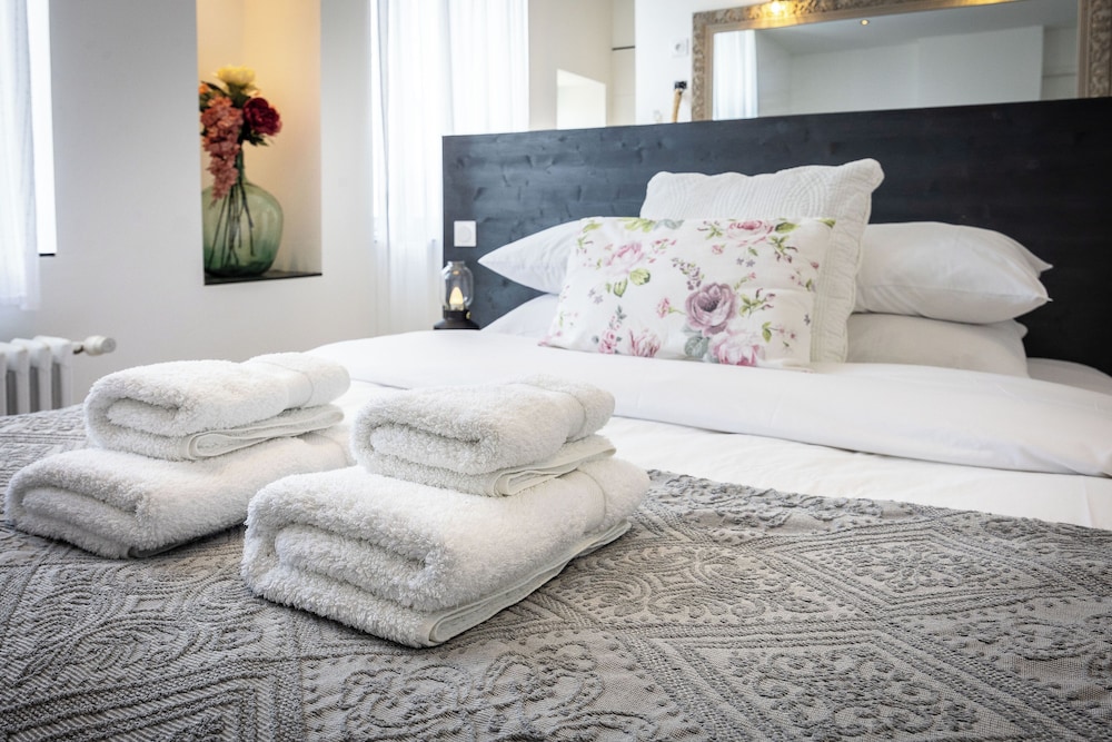 Premium Double Room, Courtyard View