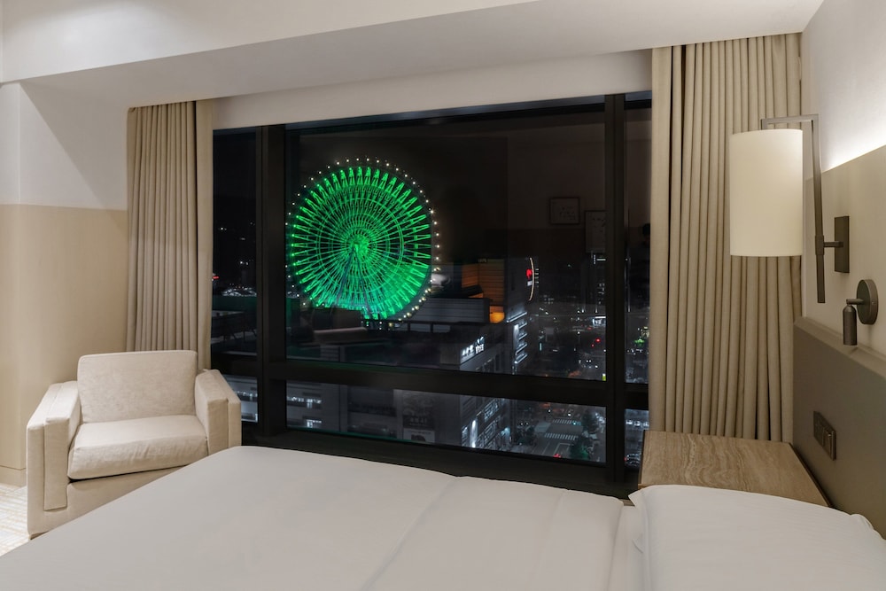 Executive Suite, 1 King Bed photo 3