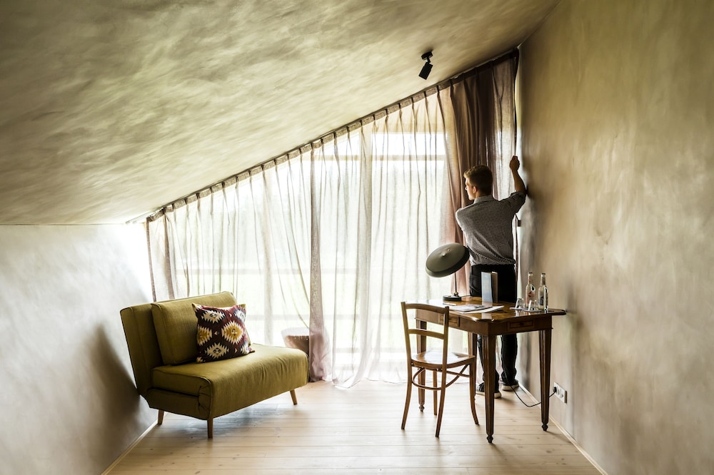 Junior Studio Suite photo 3