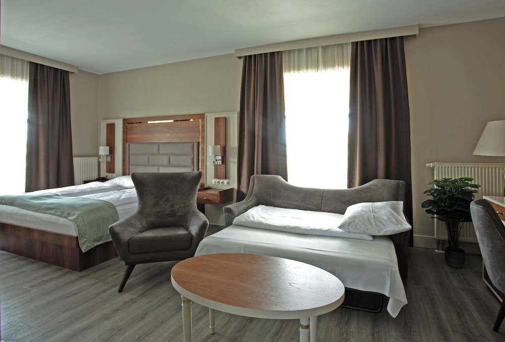 Comfort Triple Room