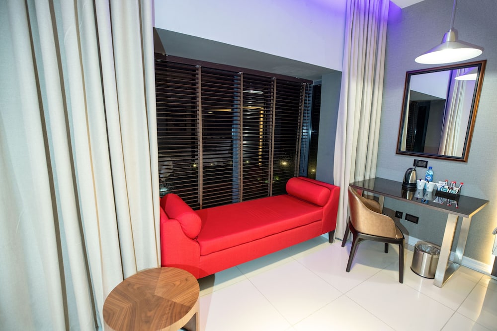 Deluxe Room - Photo 2