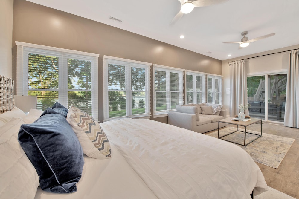 House, Multiple Beds (Kempton Cove) photo 1