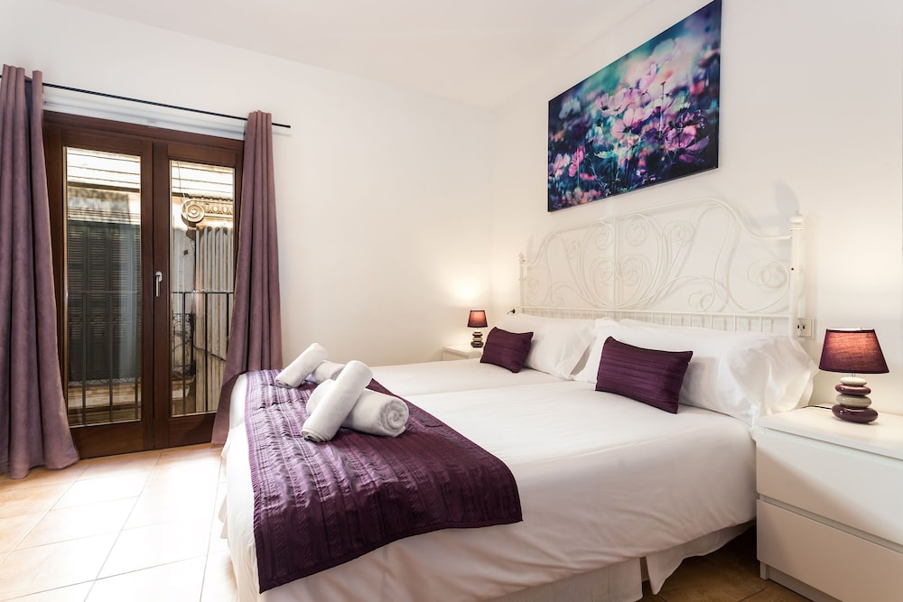 Apartment, 3 Bedrooms, Terrace photo 2
