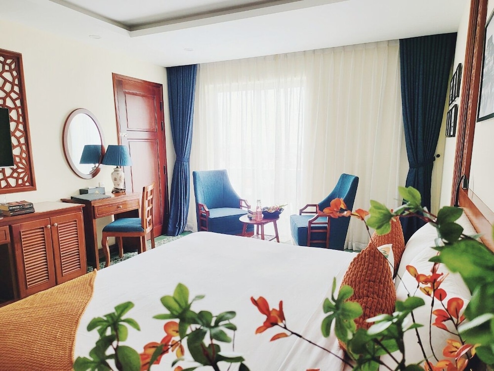 Deluxe Double or Twin Room - Photo 16