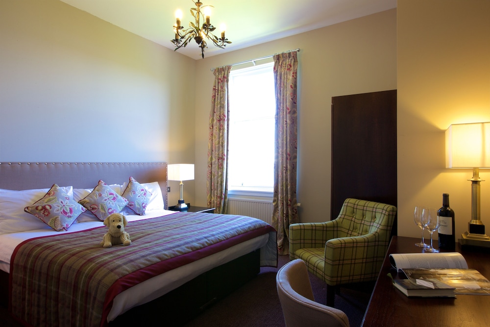 Double Room, 1 Double Bed (Loch View) photo 2