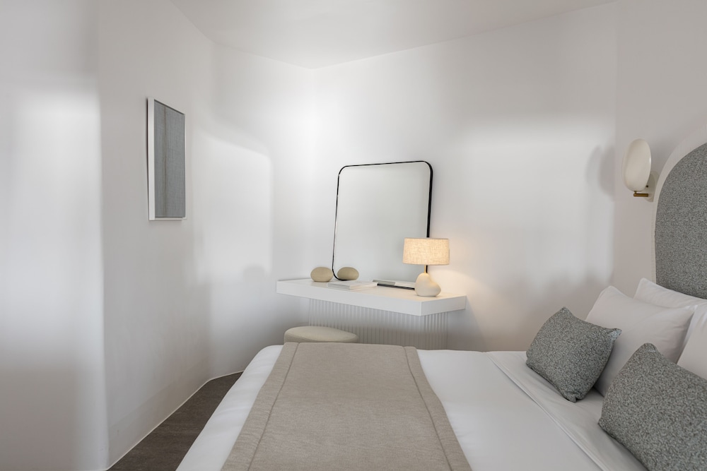 Canaves Suite with Private Pool