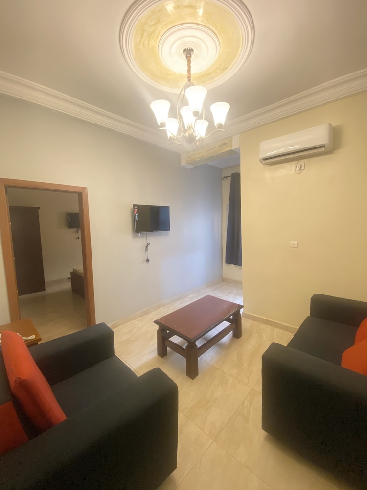 Comfort Suite photo 1