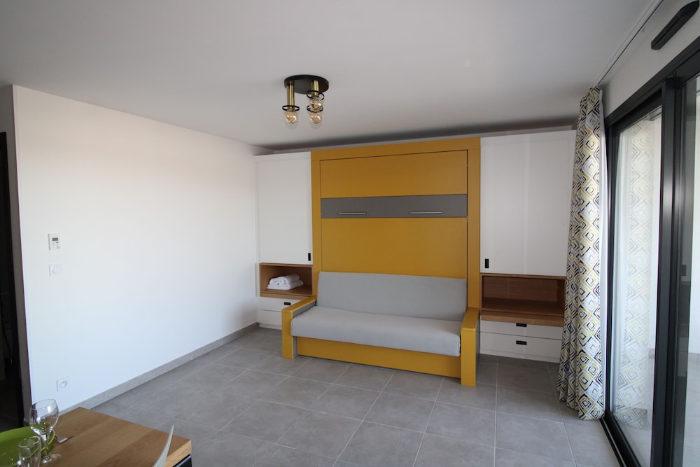 Studio, Terrace, Sea View - Photo 1