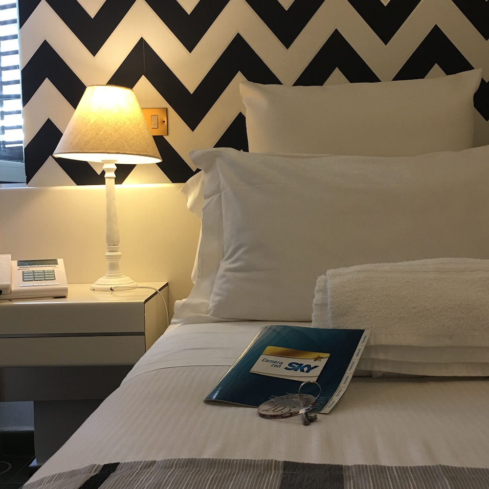 Classic Double Room Single Use photo 2