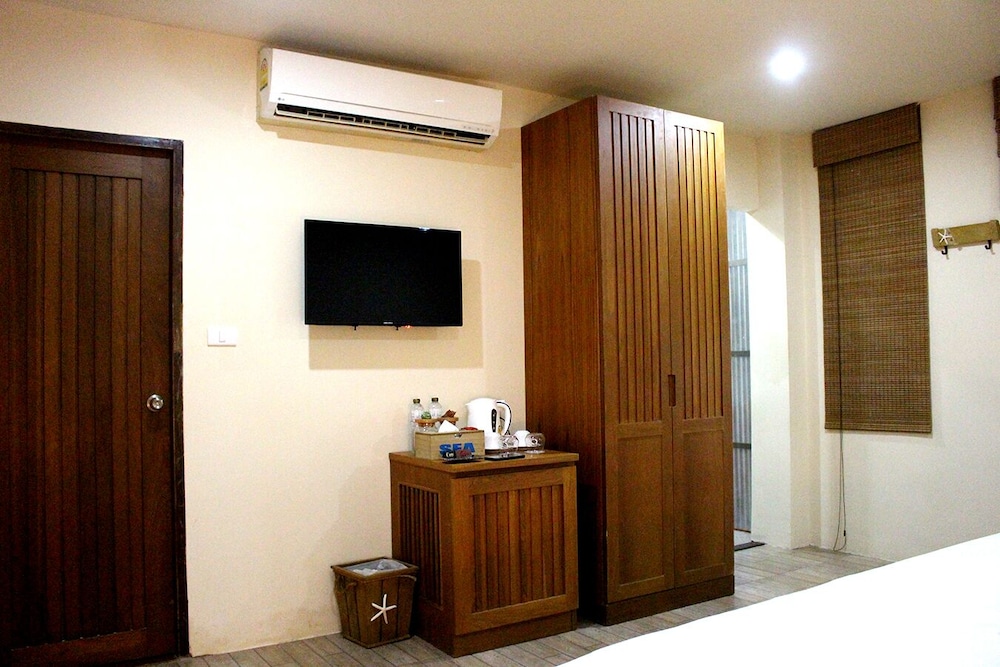 Standard Room - Photo 10