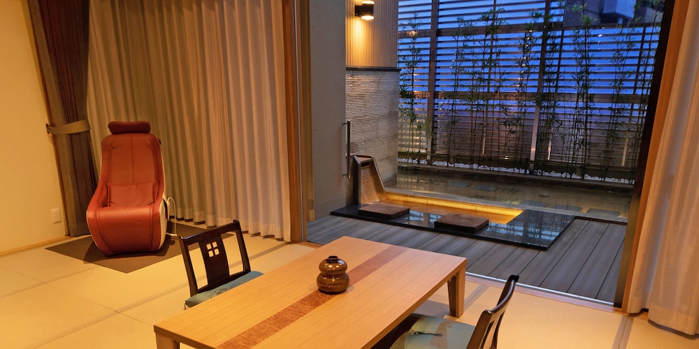 Suite Room With Open Air Bath photo 3